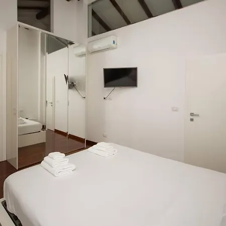 Welcome To La Casa Di Sandro Under The Towers Apartament *